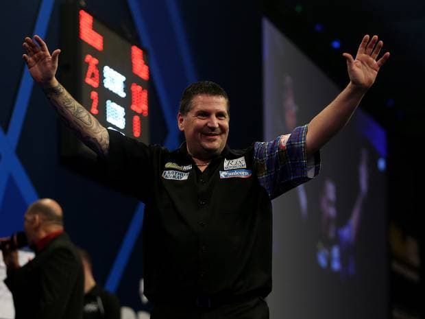 Anderson and van Gerwen to Claim PDC Darts Victories