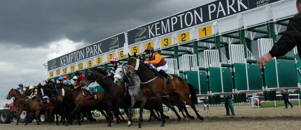 Roger Charlton runs the unexposed Rock Steady at Kempton tonight.