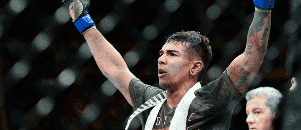 Andre Fili picks up a UFC win