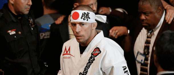 Georges St-Pierre turns at UFC 217 vs. Michael Bisping