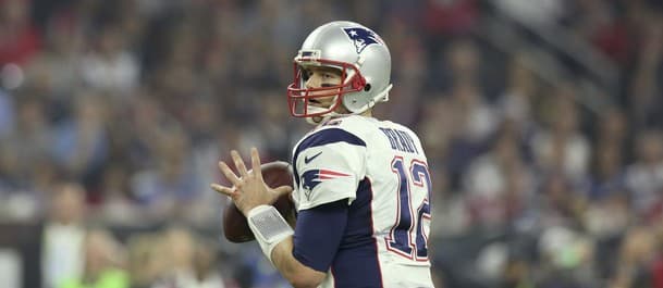 Brady will battle through his injury