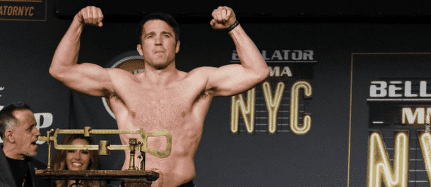 Chael Sonnen weighs in at Bellator NYC