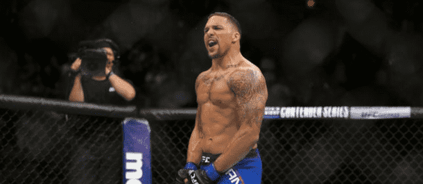 Eryk Anders wins in the UFC