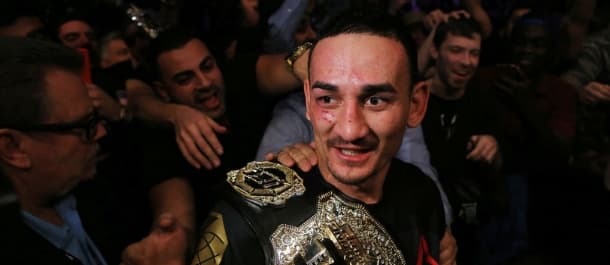 Max Holloway walks away with the UFC Featherweight Championship