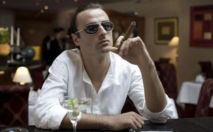 Dimitar Berbatov Smoking